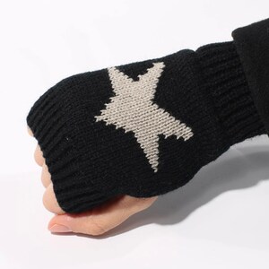 Plain Black Woolly Gloves – Warm Casual Thermal Gloves For Running, Fishing, Wholesale