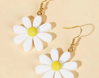 White Daisy Drop Earrings