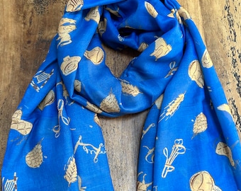 Classy Equestrian Horse Print Scarf - Blue