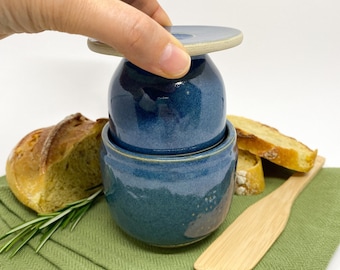 Small ceramic french butter crock in minimlaist style, stoneware deep blue ceramic butter dish, handmade kitchen decor gift