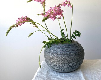 Vase décoratif en céramique fait à la main, vase à fleurs en poterie bleu, décoration d'intérieur en céramique, cadeau en poterie