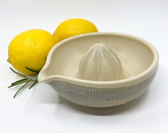 Handmade ceramic lemon squeezer, manual citrus reamer for cooking lover, pottery kitchen decor gift