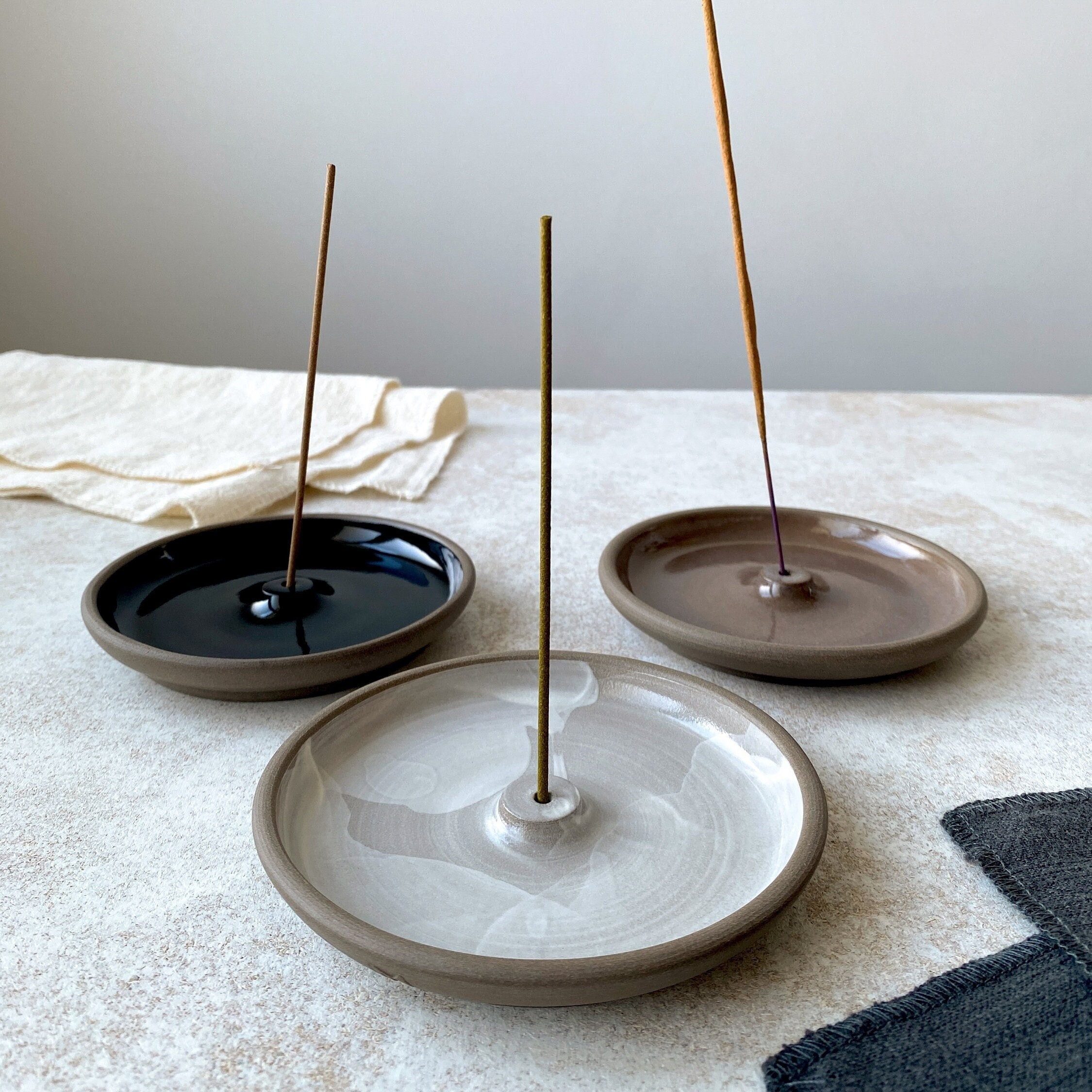 Round Ceramic Incense Holder: Modern Minimalist Meditation Gift - Etsy
