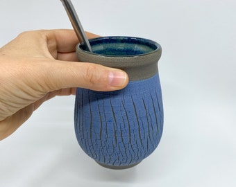 Gourde yerba mate en grès bleue artisanale, cadeau de poterie pour les amateurs de yerba mate