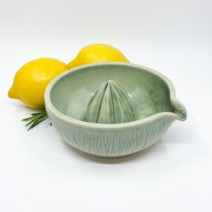 Manual ceramic lemon squeezer, citrus juicer for modern kitchen, kitchen accessories for tea lovers, handmade gift for her image 1