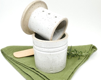 White speckled french butter dish (150 ml): stoneware ceramic butter keeper with water