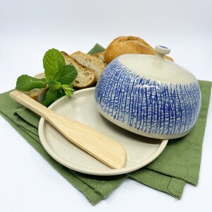 Medium stoneware handmade ceramic butter dish with lid.