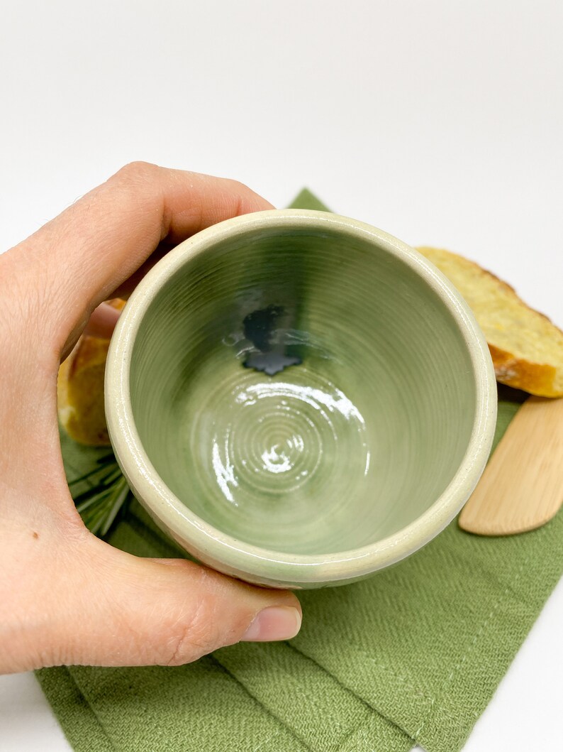 Petit beurrier breton vert, beurrier en céramique, poterie avec couvercle, cadeau de décoration de cuisine fait main image 6