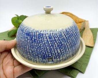 Medium handmade ceramic butter dish with lid, stoneware covered butter dish, pottery butter holder
