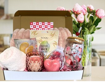 Pink Cozy Gift Box for Her | Luxury Self Care Gift with Plush Throw, Rose Candle, Soft Socks & Italian Chocolates