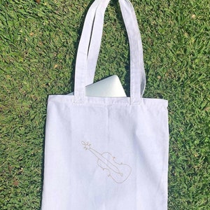 Handmade Canvas Tote Bag | Shoulder Bag with Zipper | Machine Embroidered Bag | Everyday Reusable Bag | Stylish Boho Handbag | Cotton Bag