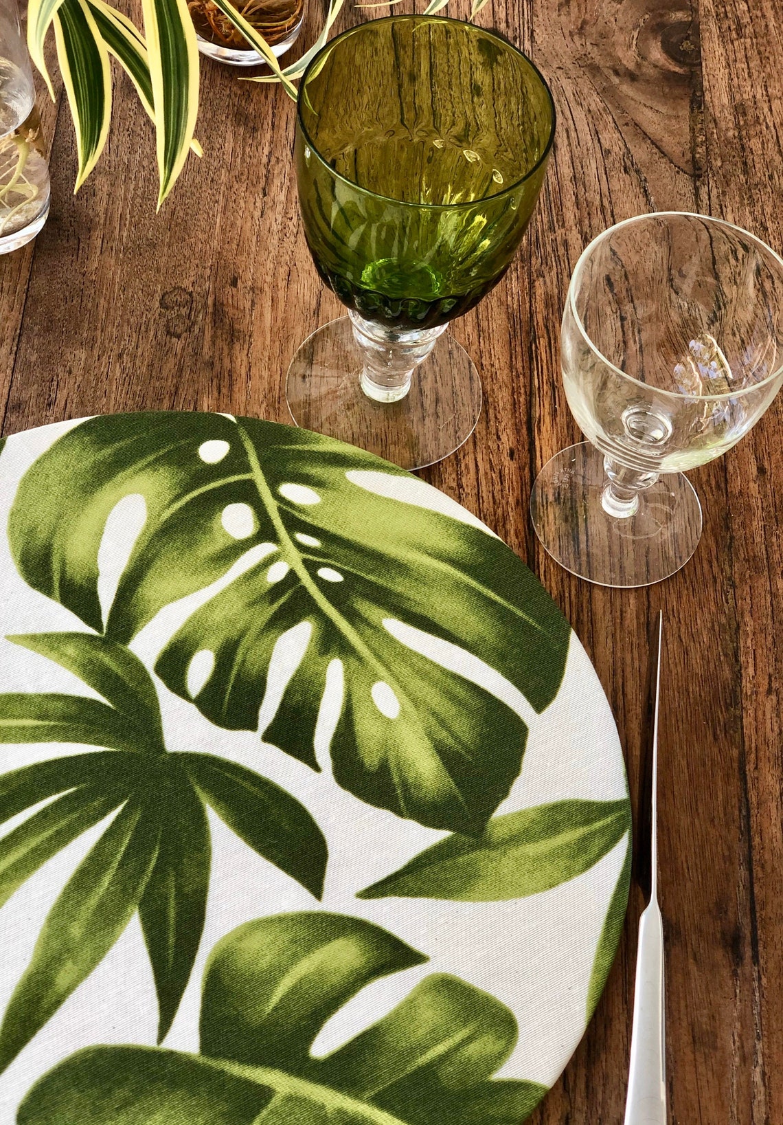 Round Green Leaf Placemats / Charger Plates Linen Placemats Etsy