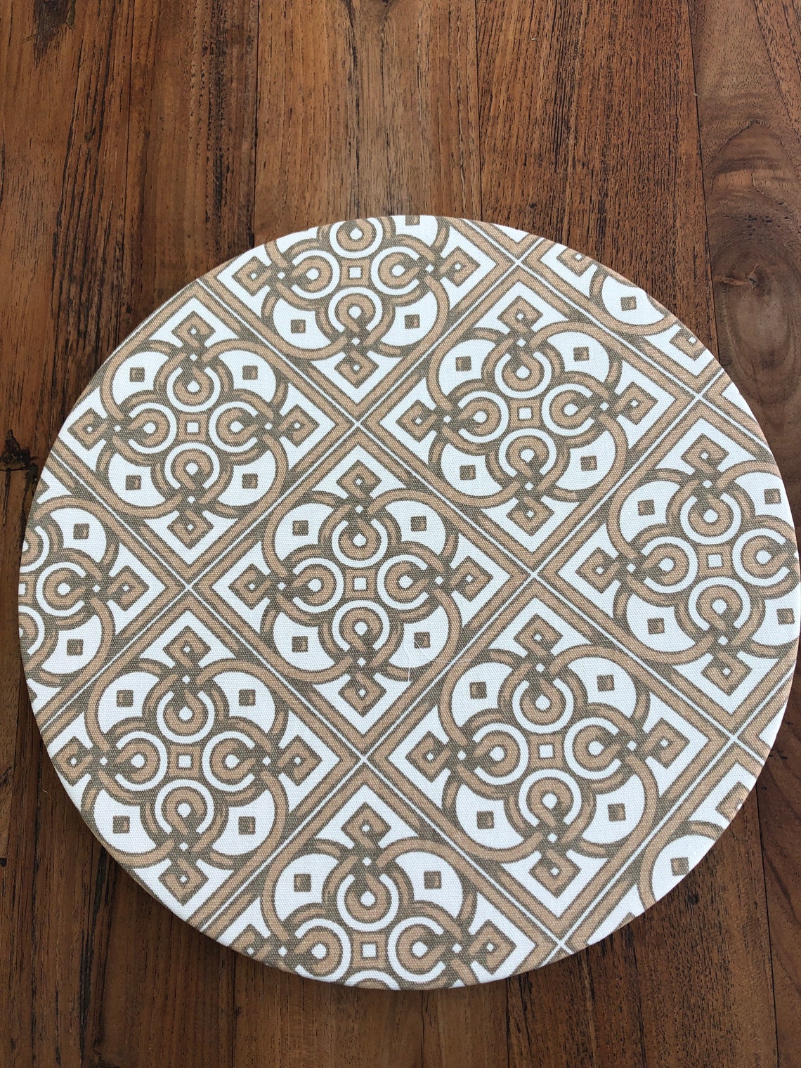Round Placemats beige / Charger Plates Water Proof Etsy