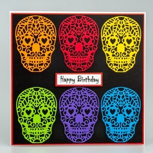 Cartão de aniversário exclusivo feito à mão com caveira de açúcar, outono, ação de graças, Halloween assustador, caveiras coloridas