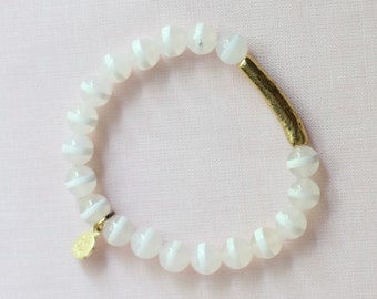 White Striped Agate Bracelet / Jewelry Gemstone Beaded Bracelet / Gold Plated Brass / Slip-on / Stretch / Black / White / Gold
