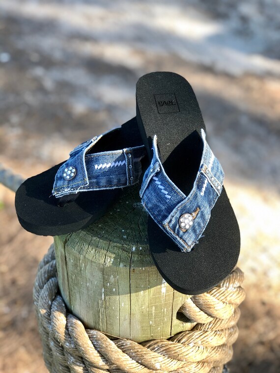blue jean sandals with bow