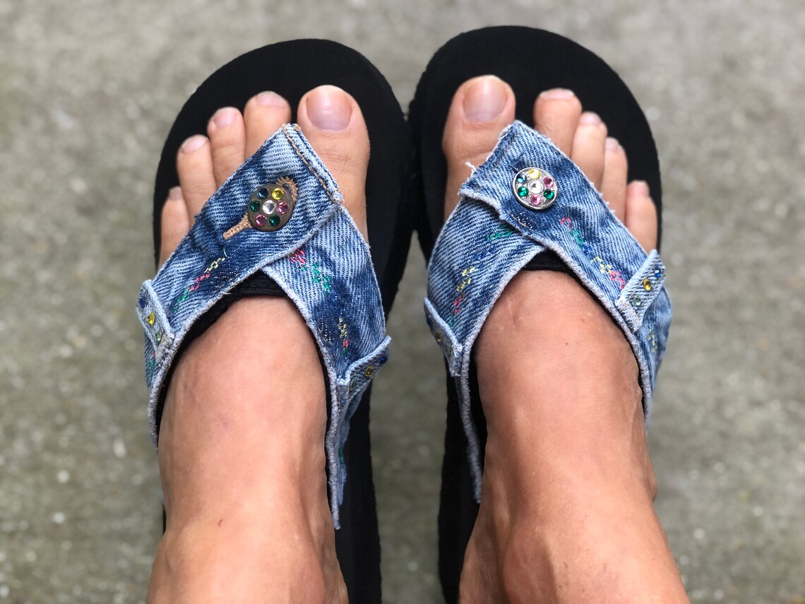 blue jean sandals with bow