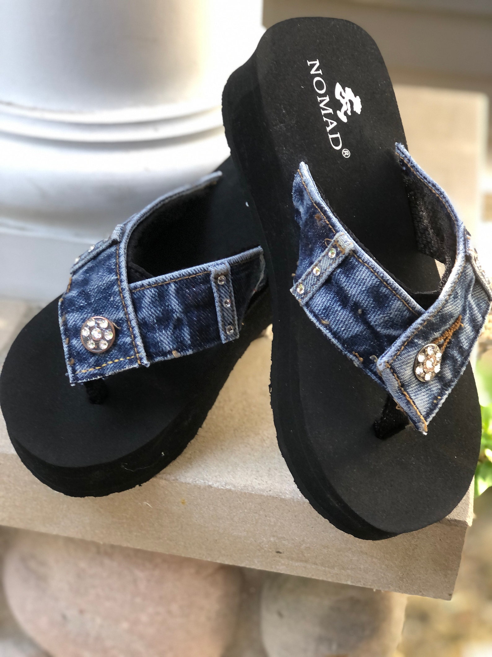 blue jean sandals with bow