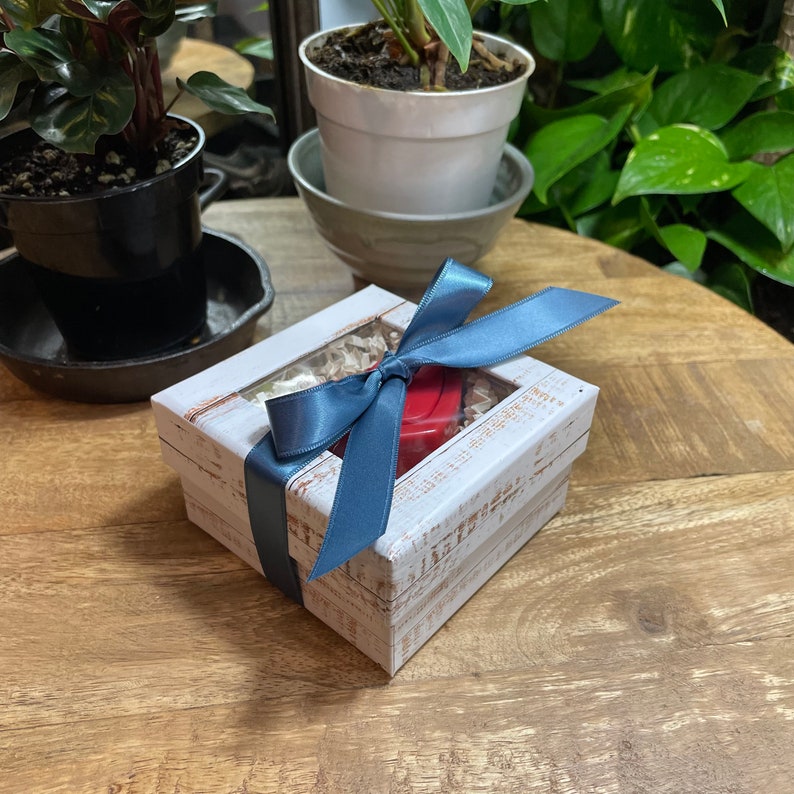 Curated visual reference: Gallery Detail: Custom Voice Recording Keepsake Gift Box Memorial Voicemail Gift Up