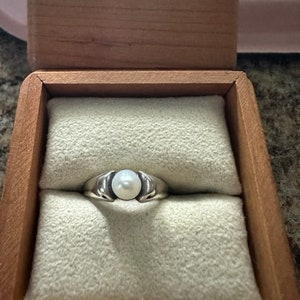 James Avery Victorian Scrolled Retired Pearl Ring Sz 6