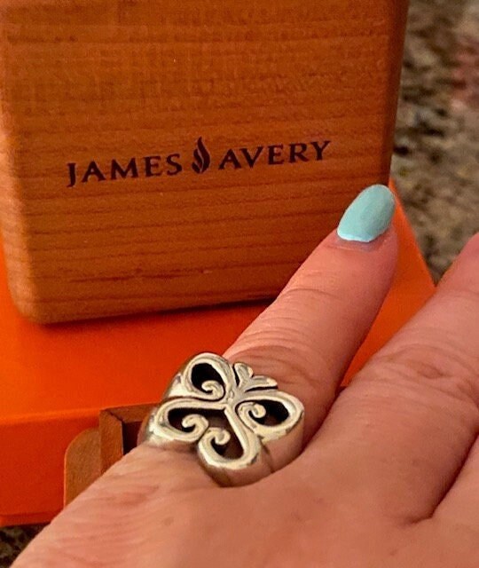 Retired James Avery Ring