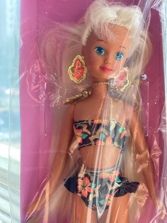 Barbie Tropical Beach Doll Barbie Tropical Splash Skipper Doll