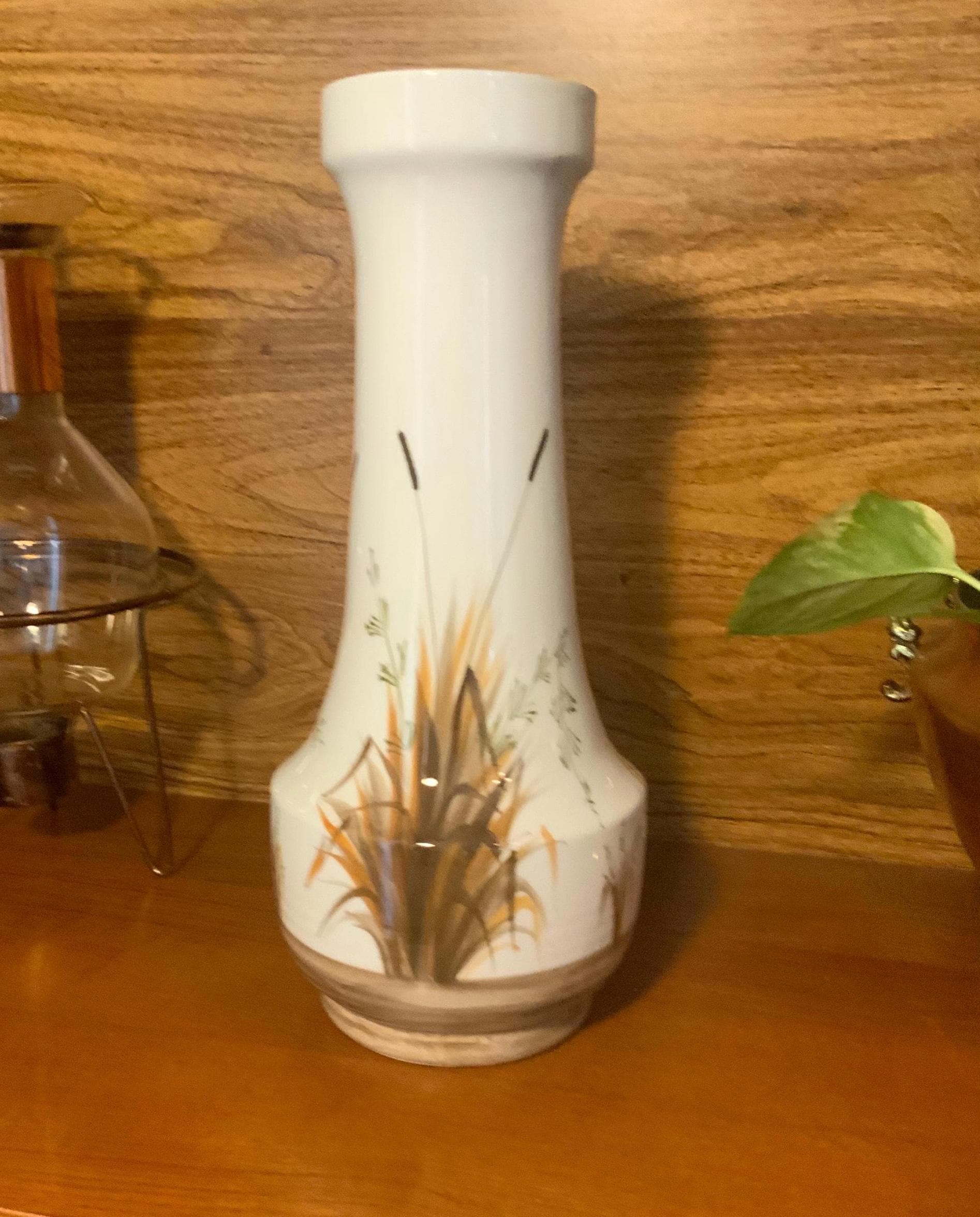 ヴィンテージ バッサーノ花瓶：イタリアの手描き陶器製リード装飾