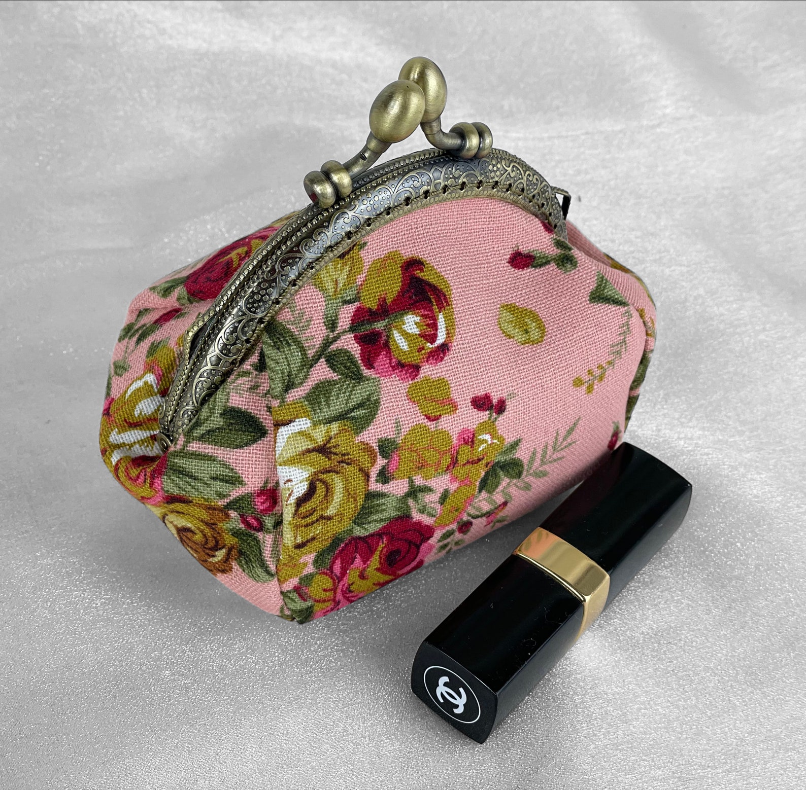 Makeup Purse / Makeup Bag / Kiss Lock Pure / Kisslock Makeup Etsy
