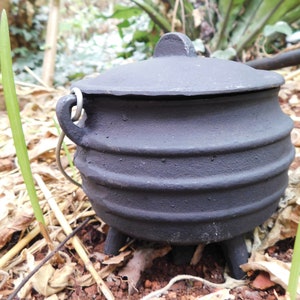 Cast Iron Cauldron  16cm. Cauldron Extra large. Wiccan, Kitchen witch, witch, green witch, herbal, altar tools, wiccan altar, wicca altar