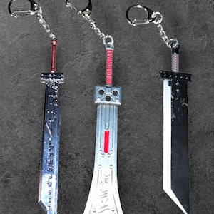 Set of 3 Final fantasy 7 cloud sword keychain lot