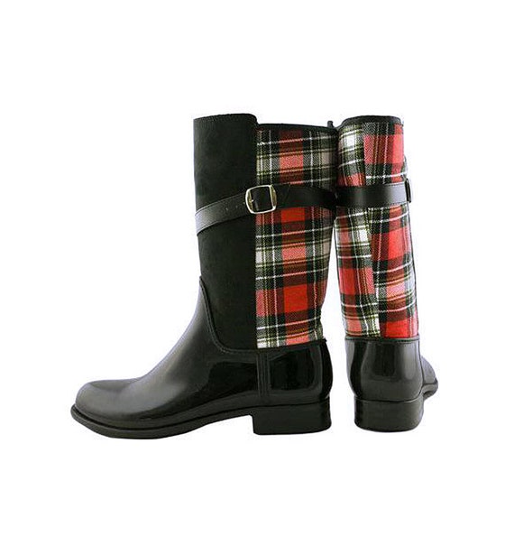 Women's plaid deals rain boots