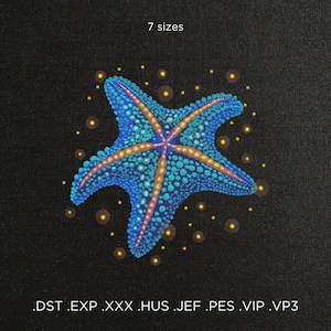 Peut inclure: Une étoile de mer bleue et dorée avec une surface texturée, entourée de petits points jaunes sur un fond noir. Le texte "7 tailles" est au-dessus de l'étoile de mer et le texte ".DST .EXP .XXX .HUS .JEF .PES .VIP .VP3" est en dessous de l'étoile de mer.