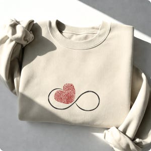 Motivo per ricamo a macchina a forma di cuore infinito, cuore rosso minimalista con disegno di impronta digitale, ricamo per San Valentino, decorazione regalo romantica fai da te
