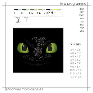 Pu&ograve; includere: Ricamo nero e verde che rappresenta il viso di un drago con il testo "MachineEmbroideryUA1" e "in a programme" nella parte superiore dell'immagine. Il design &egrave; disponibile in 9 dimensioni, che vanno da 3,9 pollici per 2,8 pollici a 12 pollici per 8,5 pollici.
