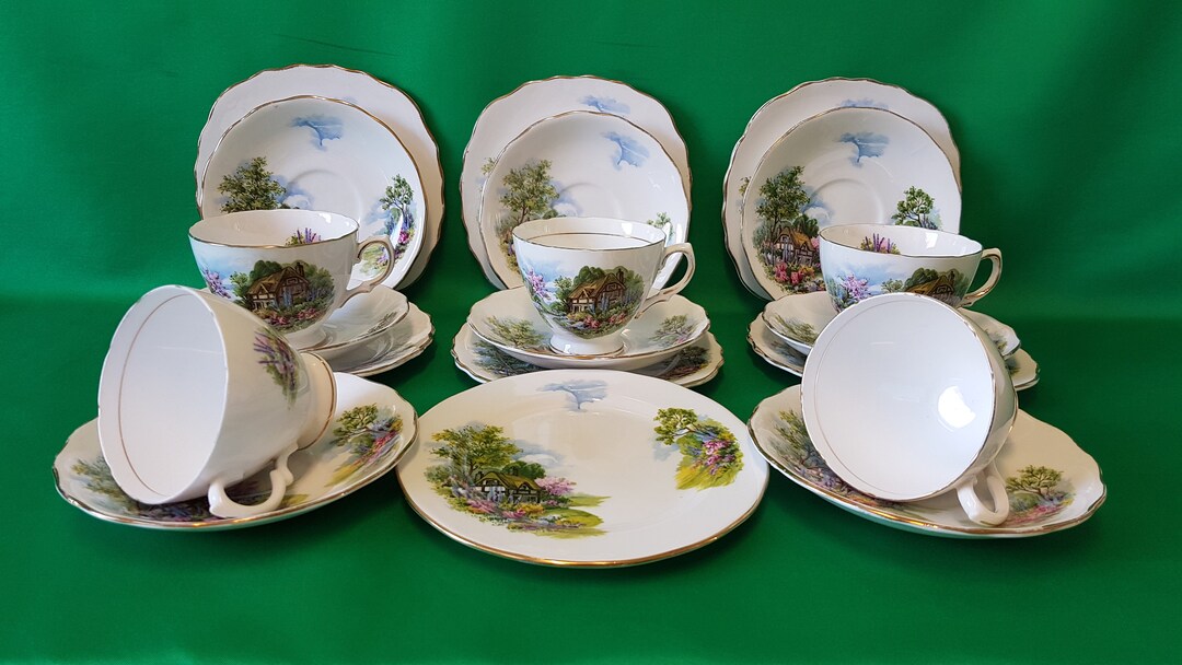 Royal Vale Selection. Pattern 7382. Bone China Tableware. Ridgway