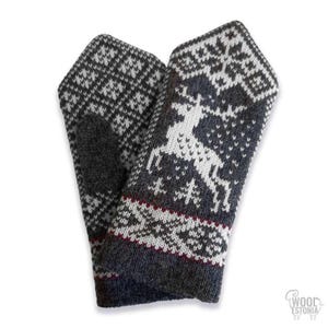 Woolen mittens with a &quot;Deer&quot; pattern, very warm double knitted mittens in grey color with white pattern, WoolEstonia
