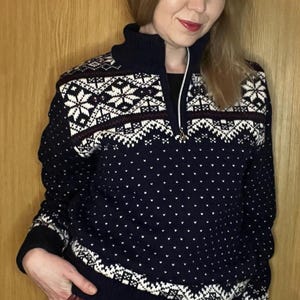 Lambswool Knit Sweater: Star Pattern Half-Zip - Dark Blue
