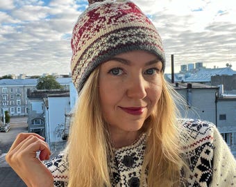 White Wool Hat | Nordic Reindeer Knit Hat | Warm Lined Winter Beanie | Handmade Wool Hat for Him or Her