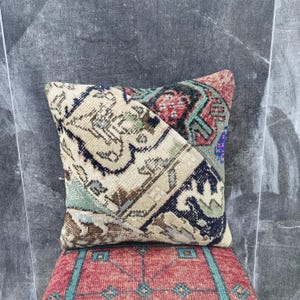 Handknotted Rare design Turkish Patchwork Wool Pillow Cover: Vintage Rug Cushion