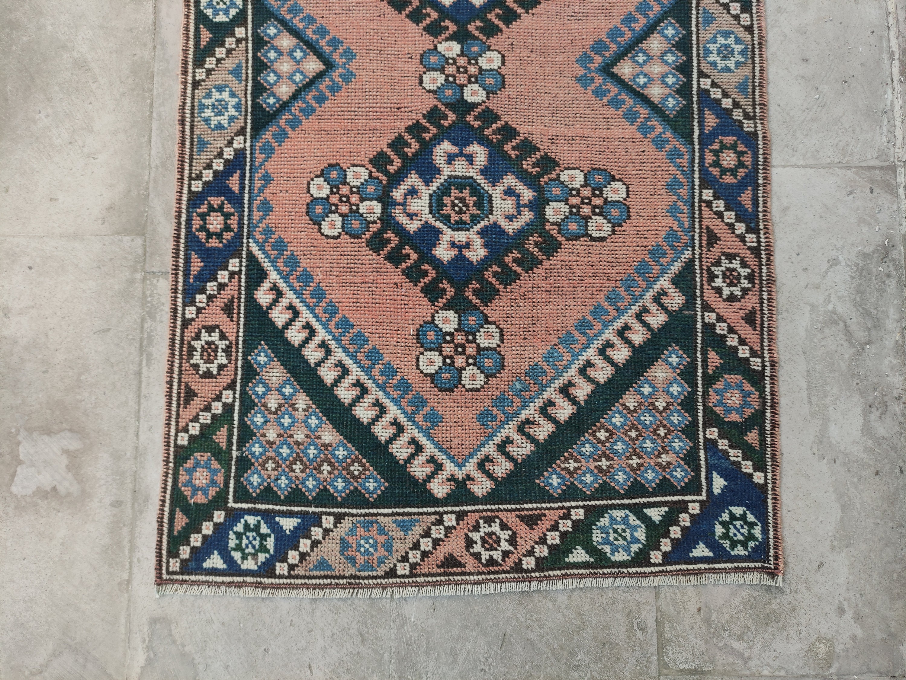 Unique Rug Salmon Dösemealti Accent Rug 2.36''x Etsy