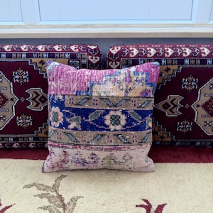 Turkish Patchwork rug pillow cover, Vintage Handmade Rug pillow , 16&#39;&#39; x 16&#39;&#39; lounge pillow , throw pillow , boho pillowcase,