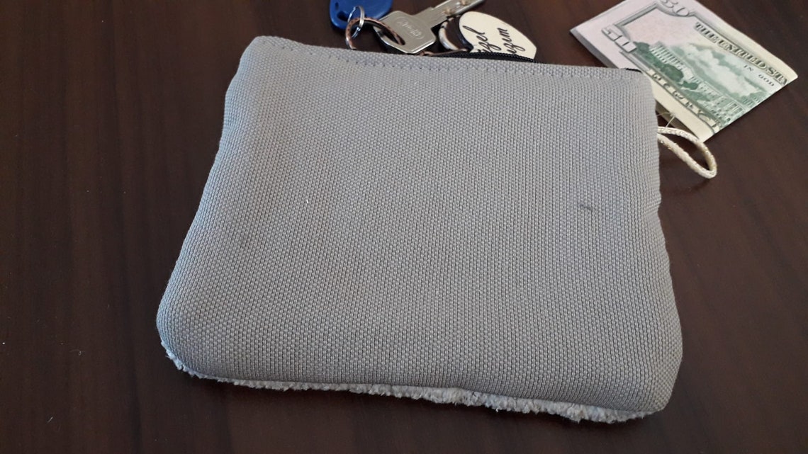 Vintage Kilim Coin Bag: Handwoven Wool Turkish Pouch (5.2''x6.8''), foto 4 di 5