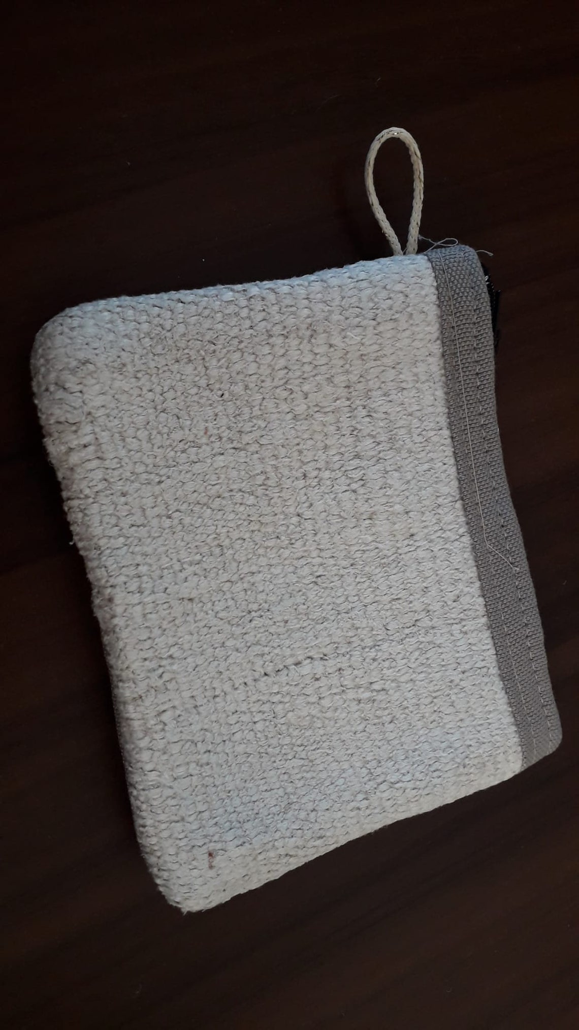 Vintage Kilim Coin Bag: Handwoven Wool Turkish Pouch (5.2''x6.8''), foto 3 di 5