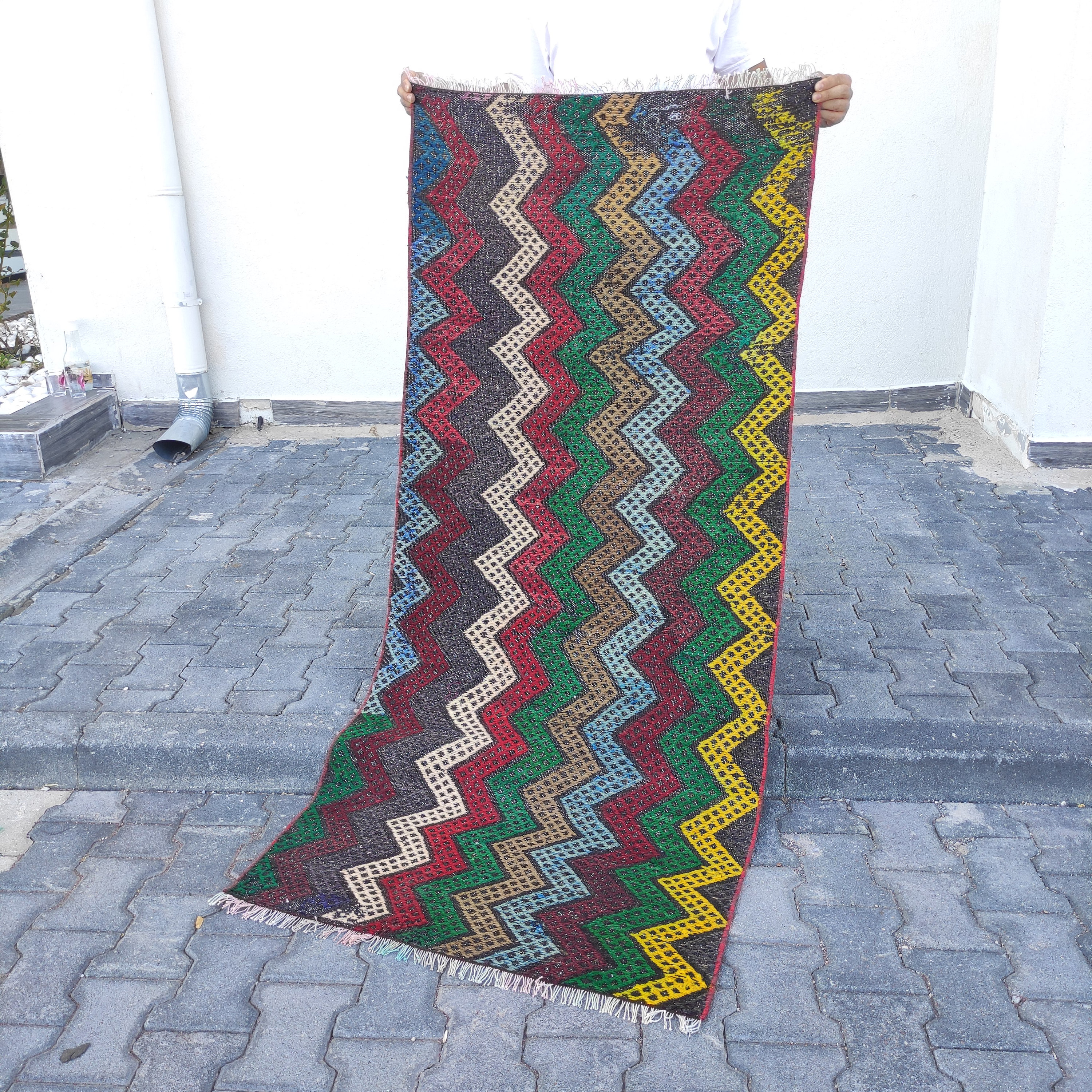 Vintage Turkish Kilim Rug: Colorful Zigzag Wool Entryway Rug