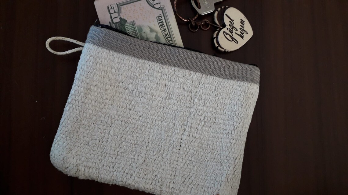 Vintage Kilim Coin Bag: Handwoven Wool Turkish Pouch (5.2''x6.8''), foto 2 di 5