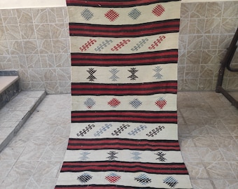 ヴィンテージキリムラグ：2.91 x 5.15 カラフルな刺繍入りトルコウール