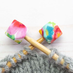 Stitch Stoppers Bright Spring Flowers Floral Hexagon Print Knitting Needle Holders Notions Accessories Keeper Supplies Point Protectors