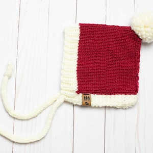 Stickmönster för jultomten, julmössa, baby, barn, nyfödd, vinter, kamgarnsvikt #4, medium, sidoknytningar, stickad pompom, vintermössa