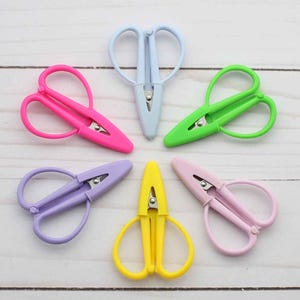 Mini ciseaux pour tricot, crochet et broderie, format voyage, pointes acérées, arrêtoirs de couture, outil de coupe