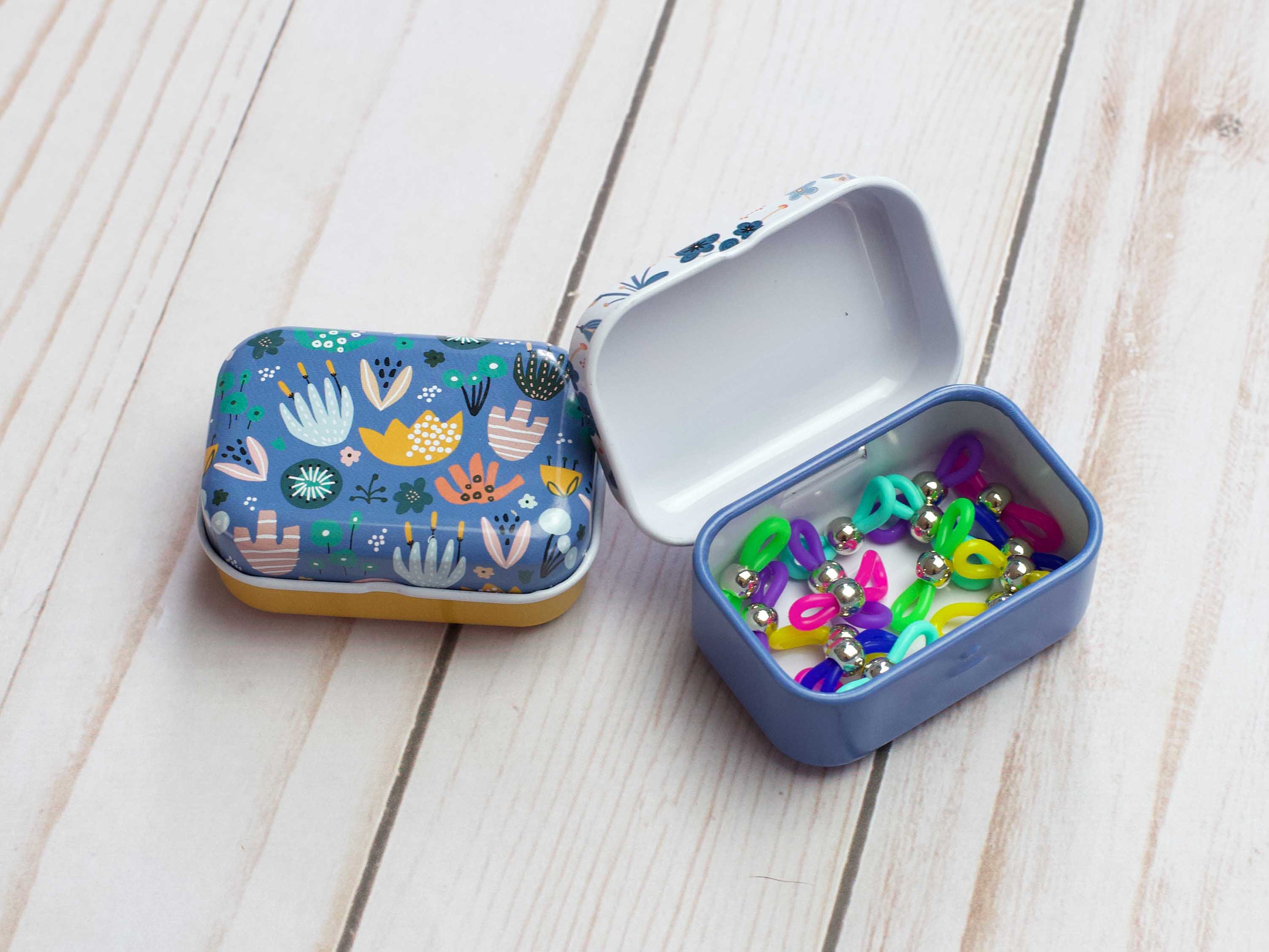 Colorful Tin Storage Container Knitting Notions Holders Stitch Markers ...
